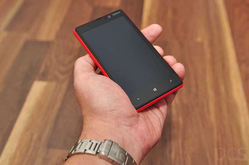Nokia-Lumia-820-Test_03