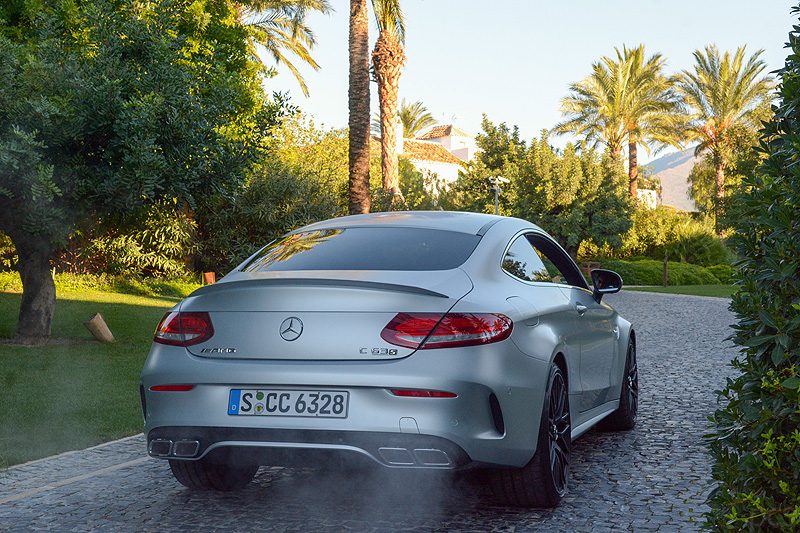 Mercedes-AMG-C63S-Coupe_6346