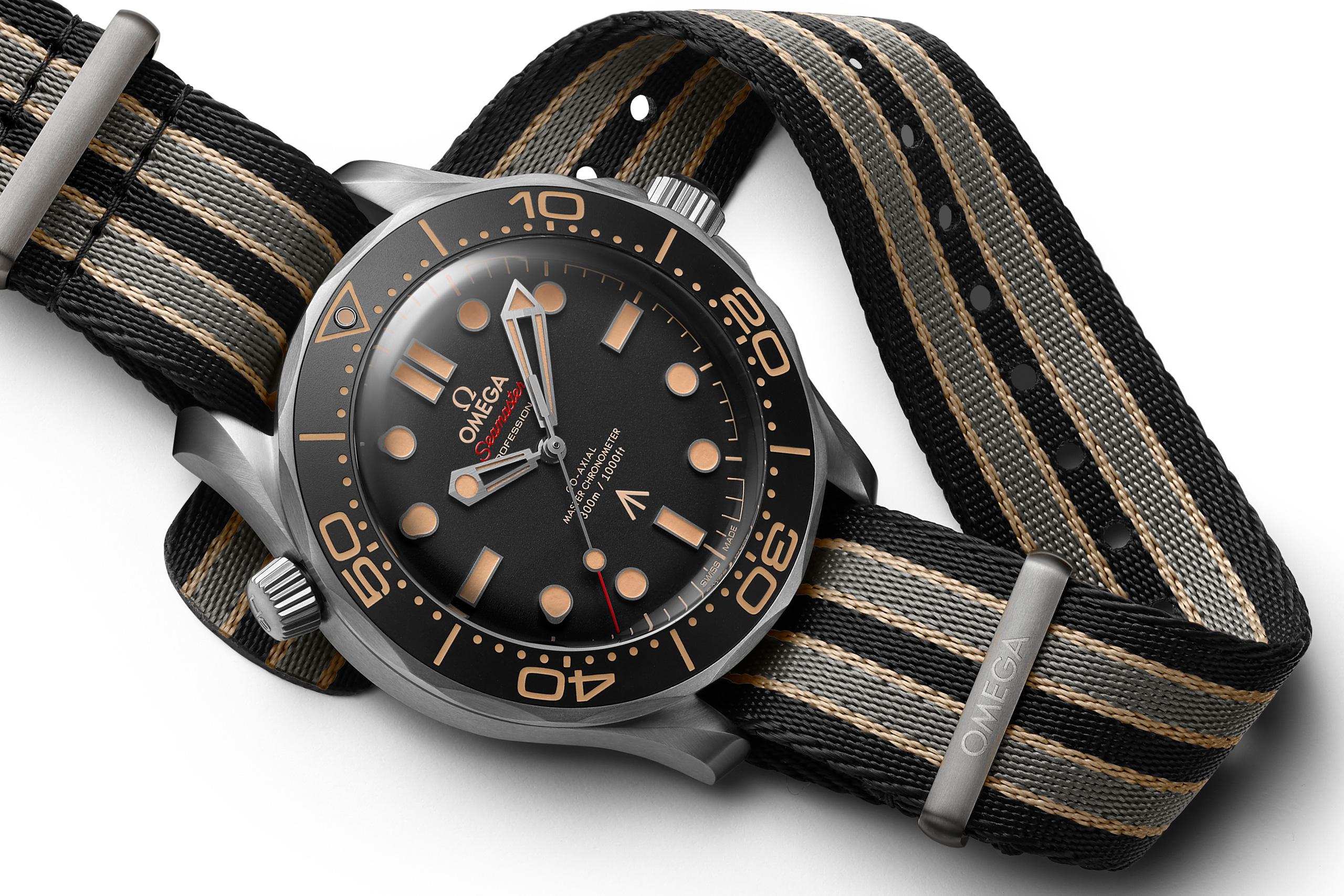 No Time To Die James Bond S Omega Seamaster Diver 300m 007 Edition Luxify