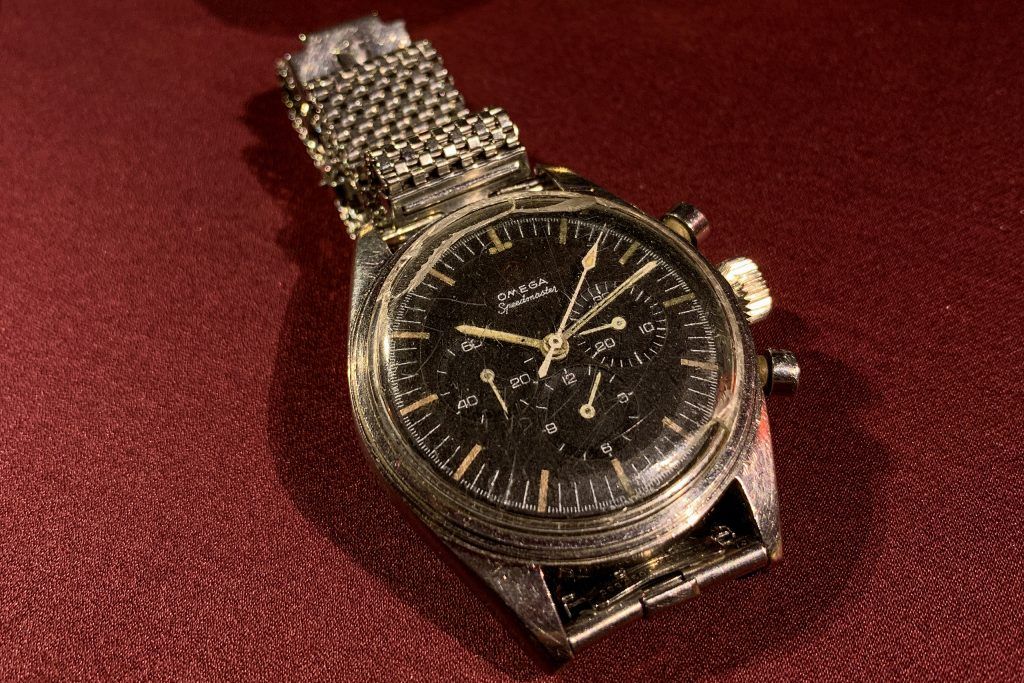 Luxify Review Omega Speedmaster Professional Moonwatch Platinum Calibre 321