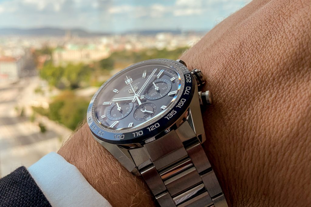 Luxify Review Hands-on TAG Heuer Carrera Sport Chronograph 44 mm Calibre 02 Automatic