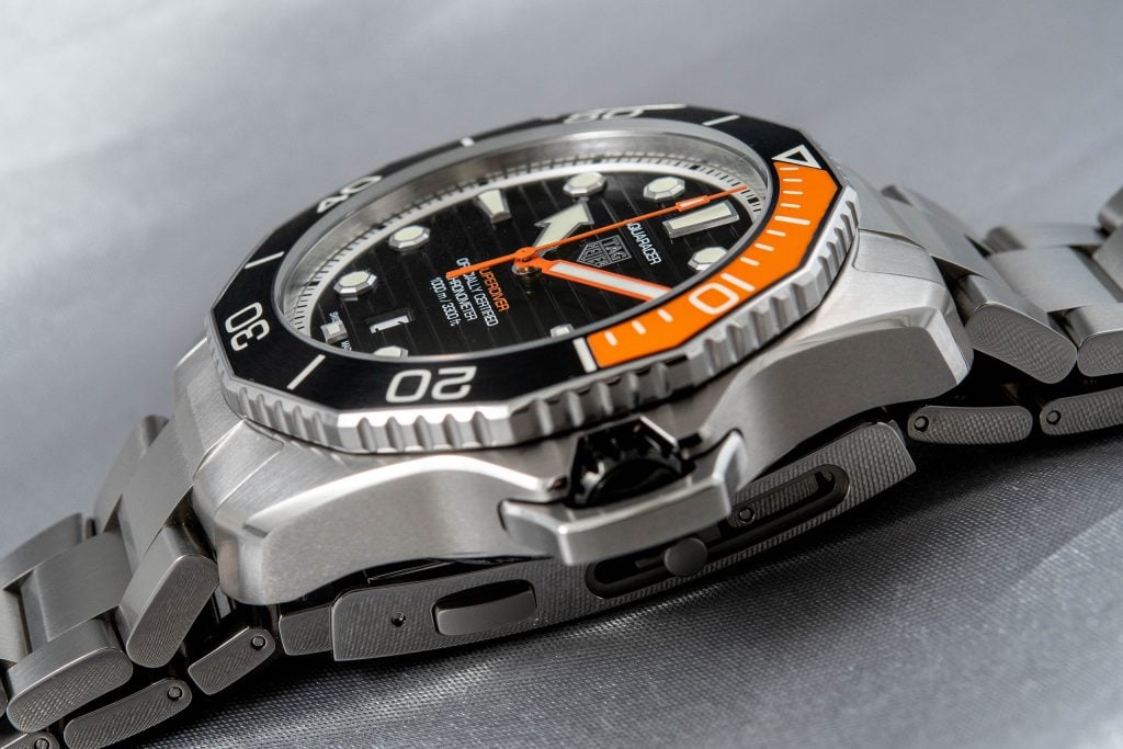 Luxify Review Hands-on TAG Heuer Aquaracer Professional 1000 Superdiver, Ref. WBP5A8A.BF0619