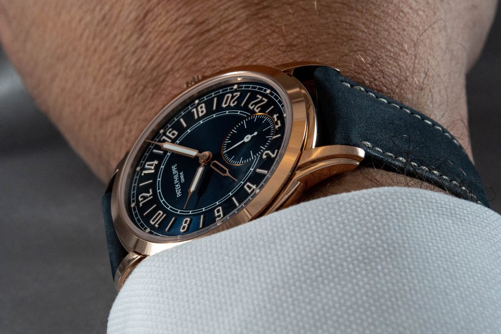 Luxify Review Hands-on Patek Philippe Calatrava Travel Time 24 Hours 5224R-001